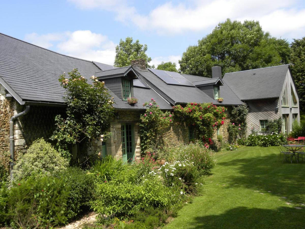 Le Lavoir De Julia Bourgvallees Exterior foto